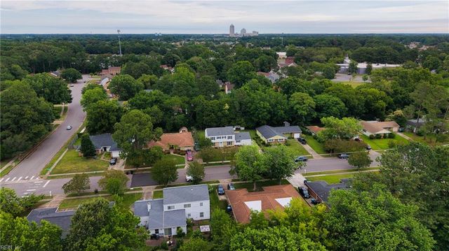 4928 Brandywine DR, Virginia Beach, VA 23464