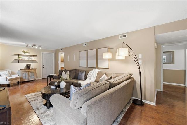 4928 Brandywine DR, Virginia Beach, VA 23464