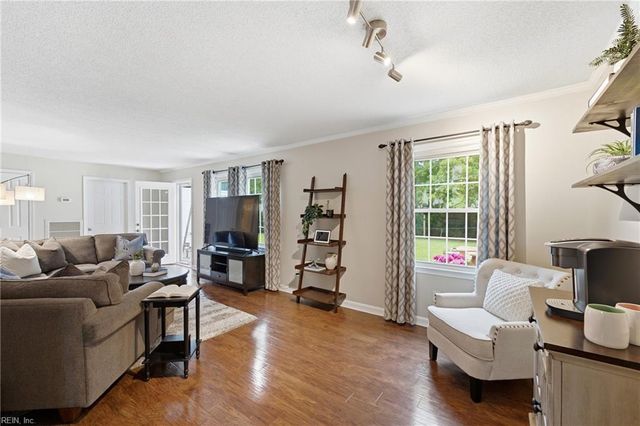 4928 Brandywine DR, Virginia Beach, VA 23464