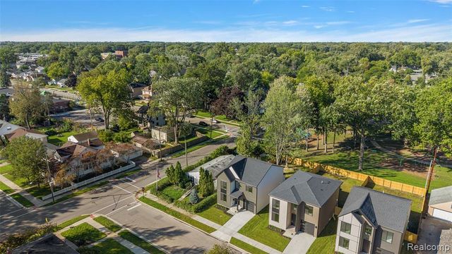 3121 Grayson Street, Ferndale, MI 48220