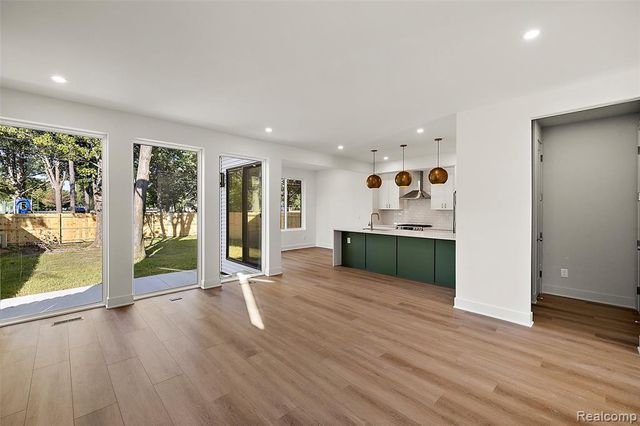 3121 Grayson Street, Ferndale, MI 48220