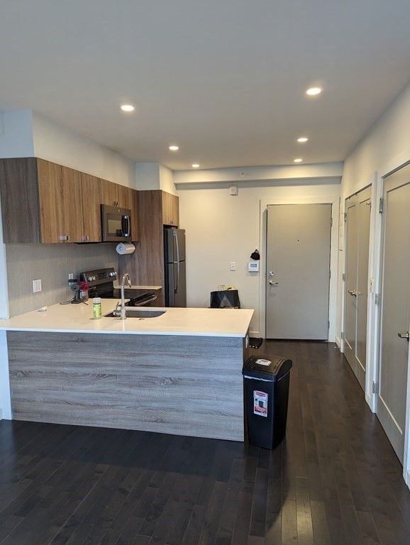 3383 Washington Street 404, Boston, MA 02130