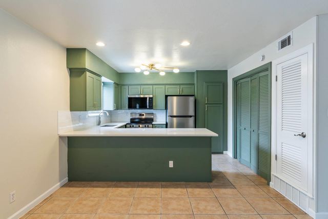 5802 Belmoor DR B, Austin, TX 78723