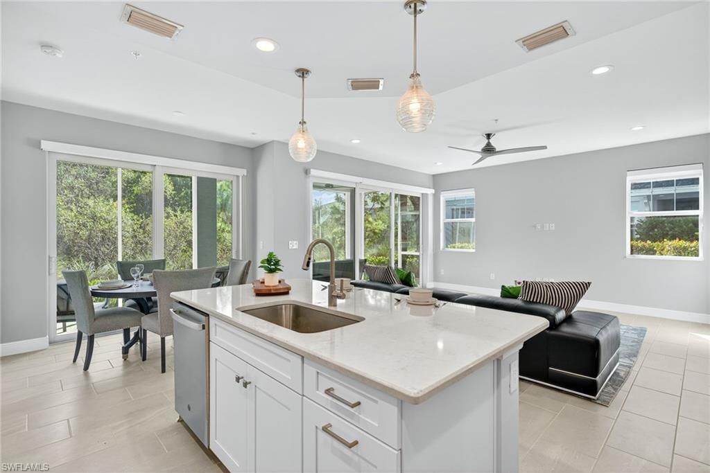 2554 SEYCHELLES DR 904, NAPLES, FL 34112 — photo 4