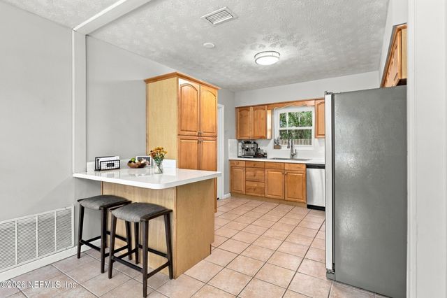 6151 DEEPWOOD Drive W, Jacksonville, FL 32244