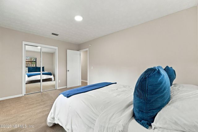 6151 DEEPWOOD Drive W, Jacksonville, FL 32244