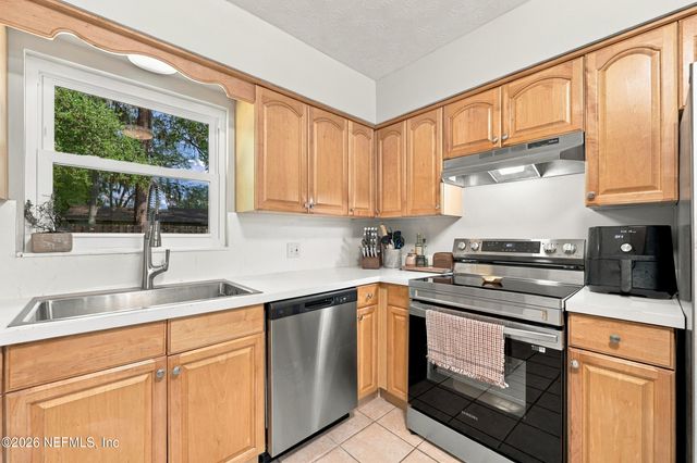 6151 DEEPWOOD Drive W, Jacksonville, FL 32244