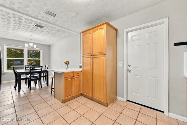 6151 DEEPWOOD Drive W, Jacksonville, FL 32244