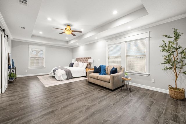 1405 Walton Street, Houston, TX 77009