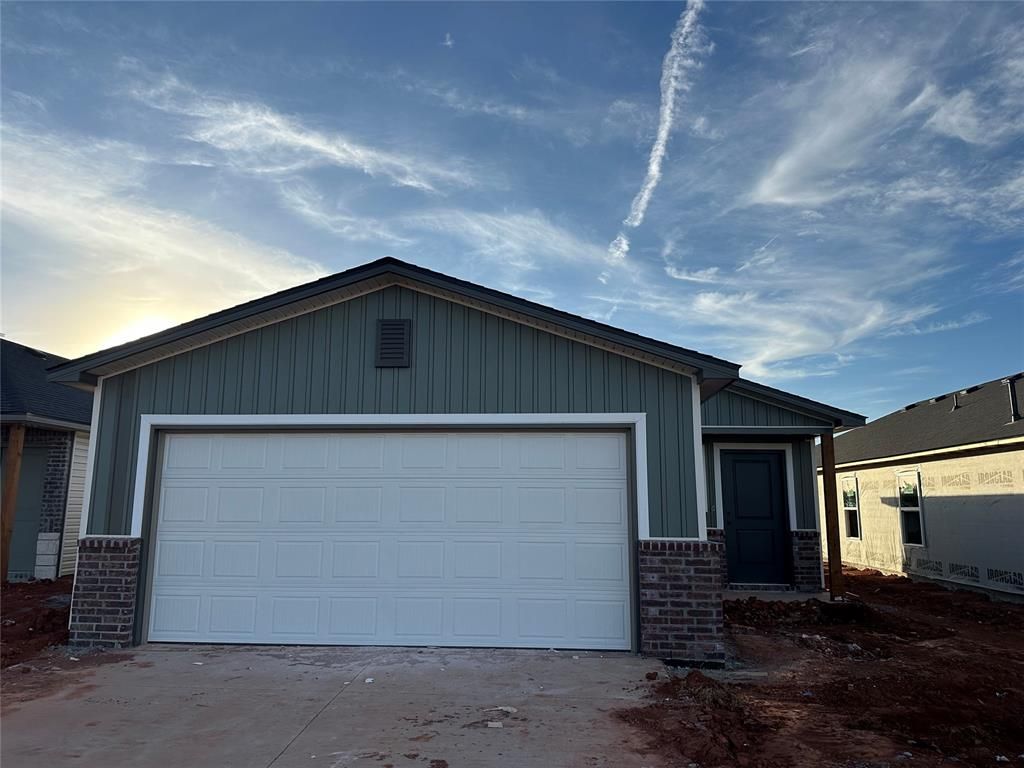 10229 Big Blue Drive, Oklahoma City, OK 73131