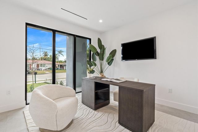 1113 Avocado Isle, Fort Lauderdale, FL 33315