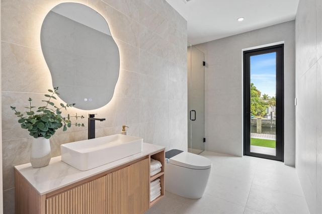 1113 Avocado Isle, Fort Lauderdale, FL 33315