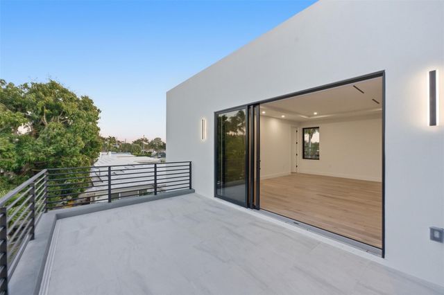 1113 Avocado Isle, Fort Lauderdale, FL 33315