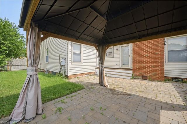 5325 Club Head RD, Virginia Beach, VA 23455