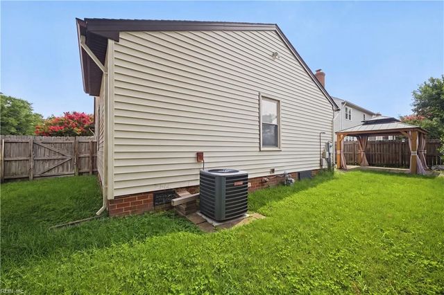 5325 Club Head RD, Virginia Beach, VA 23455