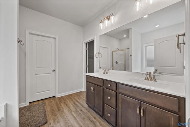 107 Barlow Way, Owens Cross Roads, AL 35763