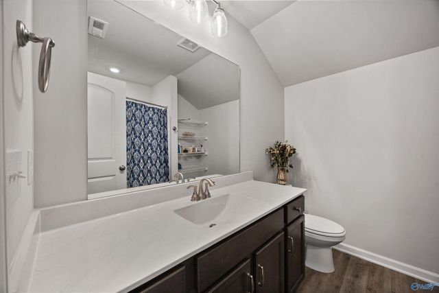 107 Barlow Way, Owens Cross Roads, AL 35763