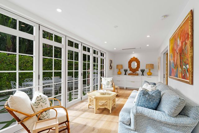 142 Peruvian Avenue 1020, Palm Beach, FL 33480