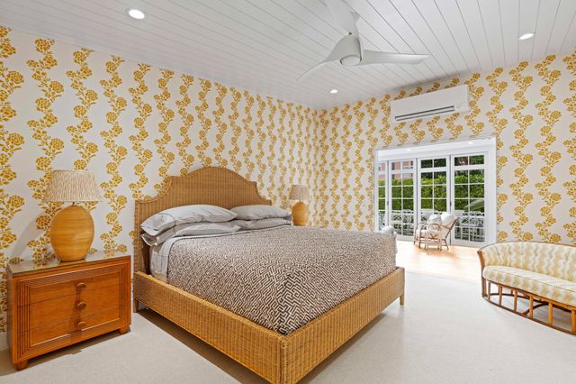 142 Peruvian Avenue 1020, Palm Beach, FL 33480
