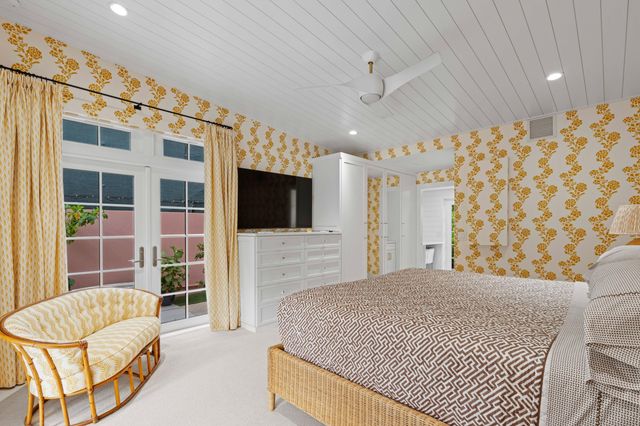 142 Peruvian Avenue 1020, Palm Beach, FL 33480