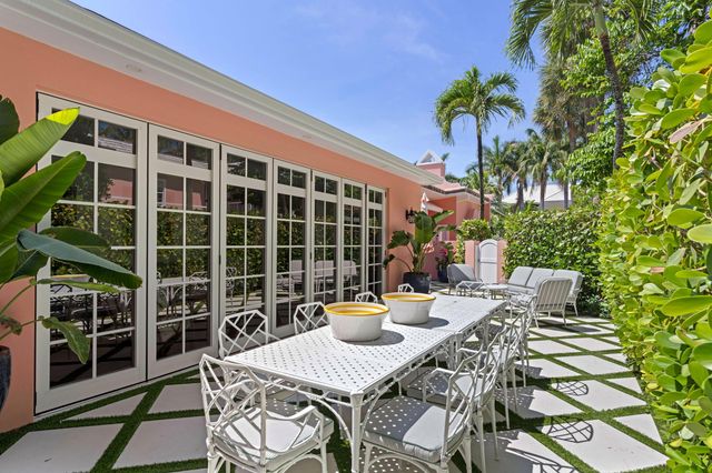 142 Peruvian Avenue 1020, Palm Beach, FL 33480