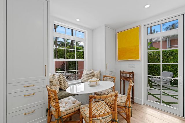142 Peruvian Avenue 1020, Palm Beach, FL 33480