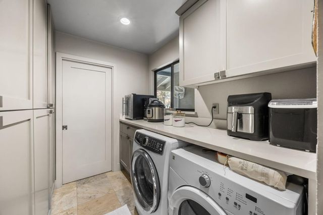 6904 Arrowwood Drive, Riverbank, CA 95367