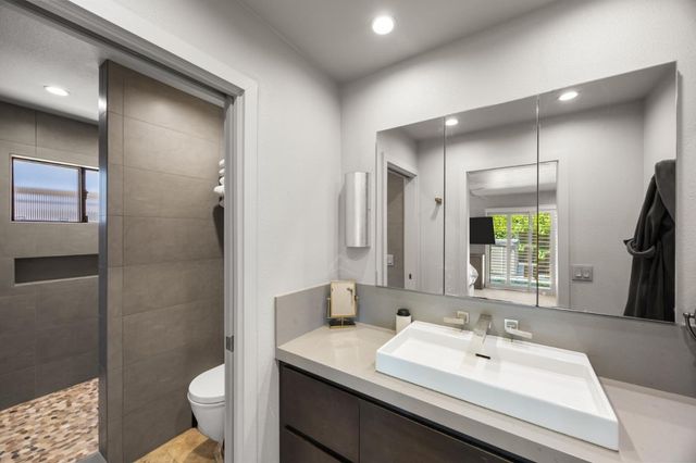 6904 Arrowwood Drive, Riverbank, CA 95367