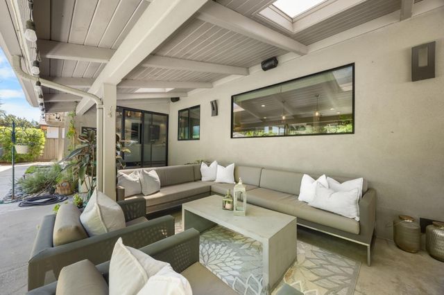 6904 Arrowwood Drive, Riverbank, CA 95367