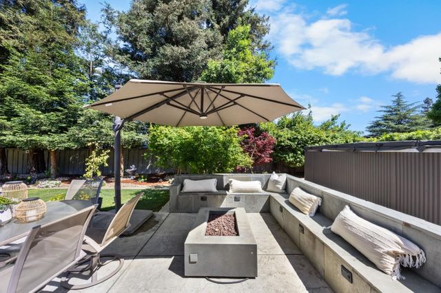 6904 Arrowwood Drive, Riverbank, CA 95367