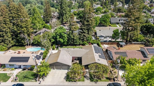 6904 Arrowwood Drive, Riverbank, CA 95367