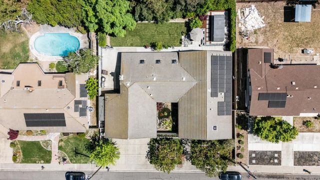 6904 Arrowwood Drive, Riverbank, CA 95367