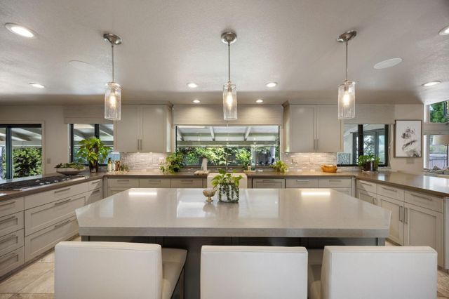 6904 Arrowwood Drive, Riverbank, CA 95367