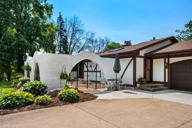 6223 Elm Ridge Circle, Corcoran, MN 55340