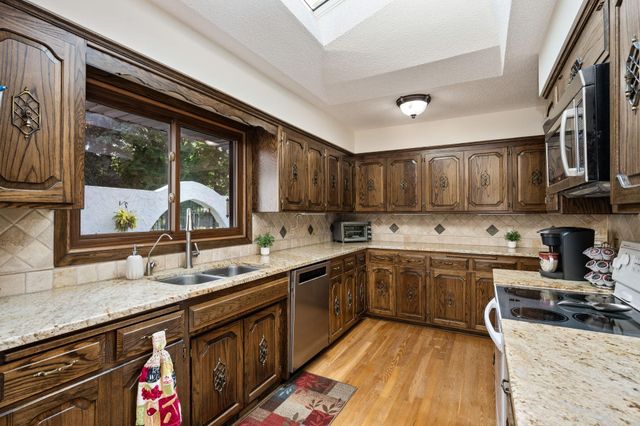 6223 Elm Ridge Circle, Corcoran, MN 55340