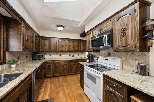 6223 Elm Ridge Circle, Corcoran, MN 55340