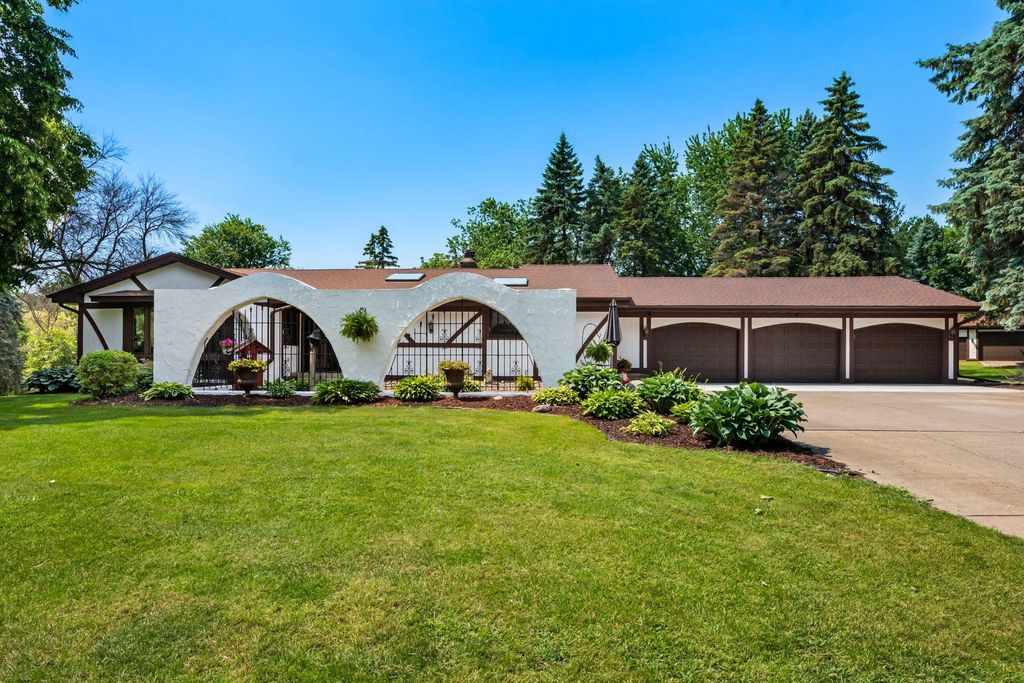 6223 Elm Ridge Circle, Corcoran, MN 55340