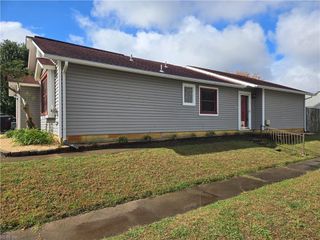 600 Rock Spring CT, Virginia Beach, VA 23462