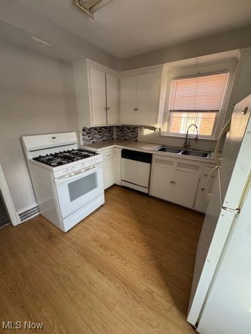 13518 Cedar Road, University Heights, OH 44118