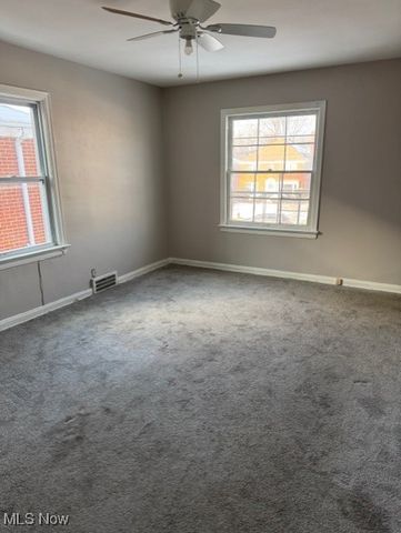 13518 Cedar Road, University Heights, OH 44118