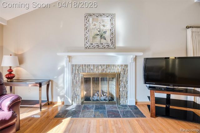 35631 Heritage Lane, Farmington, MI 48335