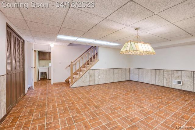 35631 Heritage Lane, Farmington, MI 48335