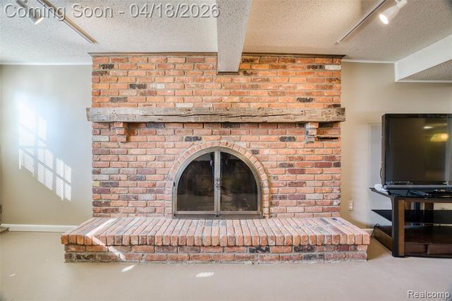 35631 Heritage Lane, Farmington, MI 48335