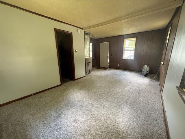 303 Bell Street, Richmond, MO 64085