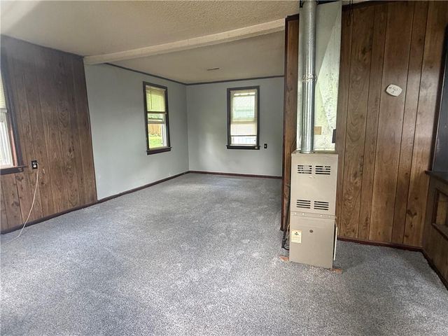 303 Bell Street, Richmond, MO 64085