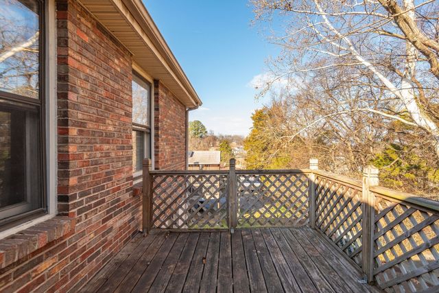 4966 Sherman Oaks Dr, Nashville, TN 37211