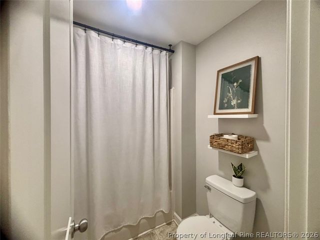 215 AMBERGATE Drive, Youngsville, NC 27596