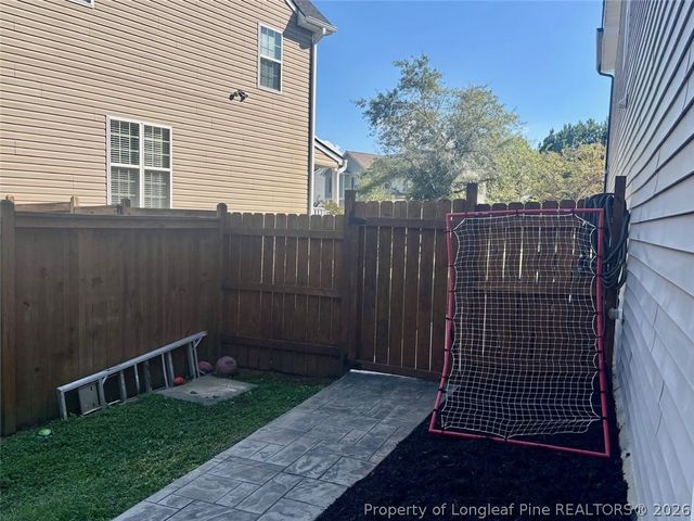 215 AMBERGATE Drive, Youngsville, NC 27596