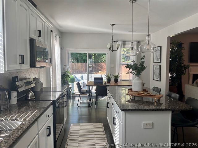 215 AMBERGATE Drive, Youngsville, NC 27596