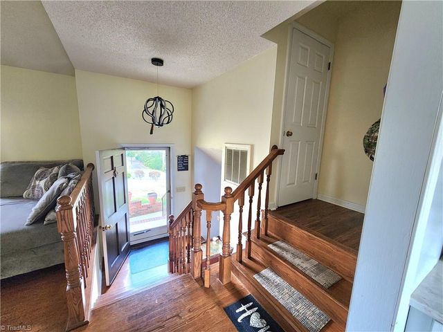 181 Camelia Court, Mount Airy, NC 27030
